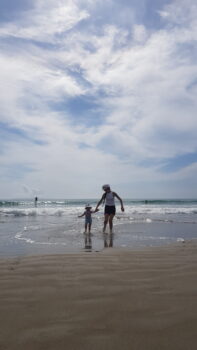 tash-kï-beach-running